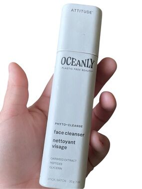 Oceanly vegan peptidePhyto-Cleanse Face Cleanser Stick in Off-White by Attitudee